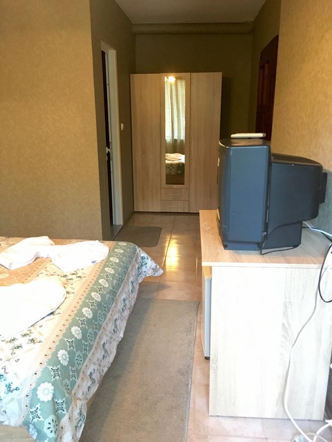 Guest House Urdoviza Китен Екстер'єр фото